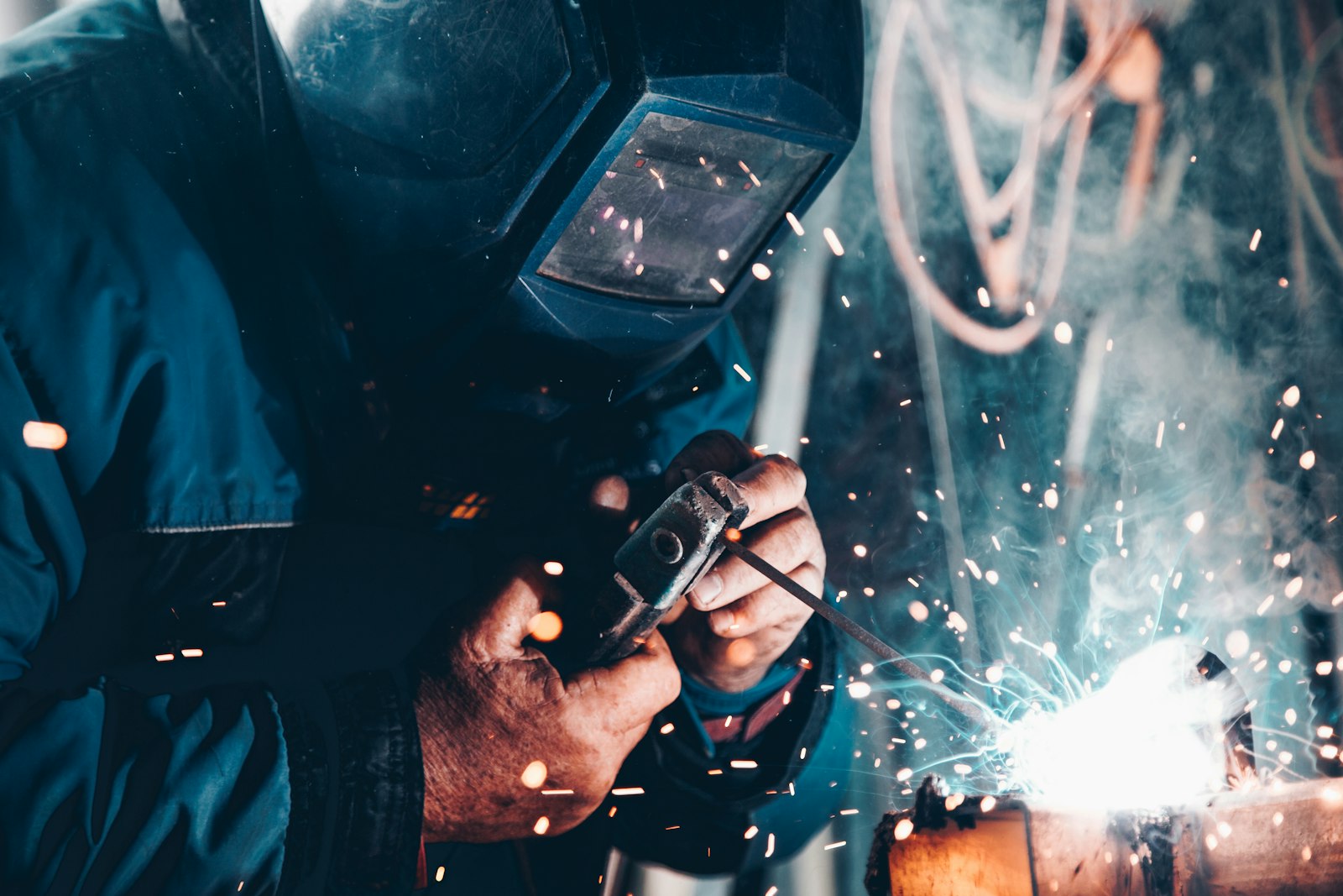 Trabajador en planta industrial