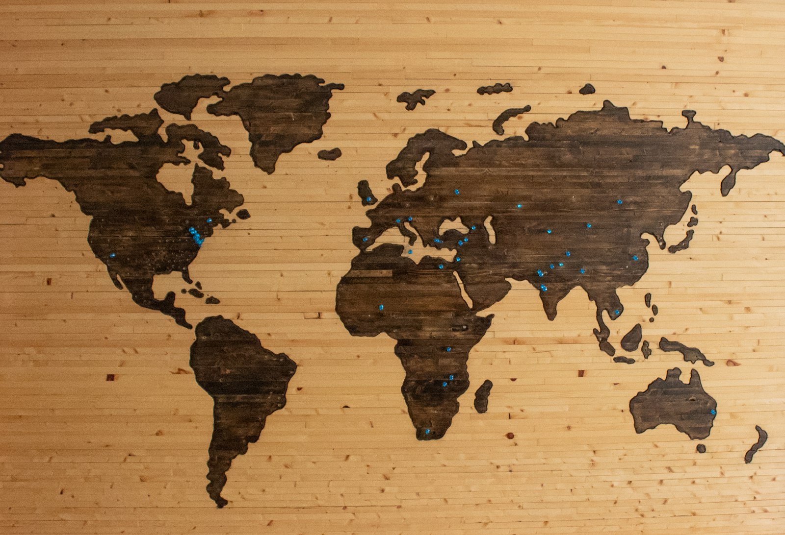 Mapa de navegación en la pantalla de un teléfono